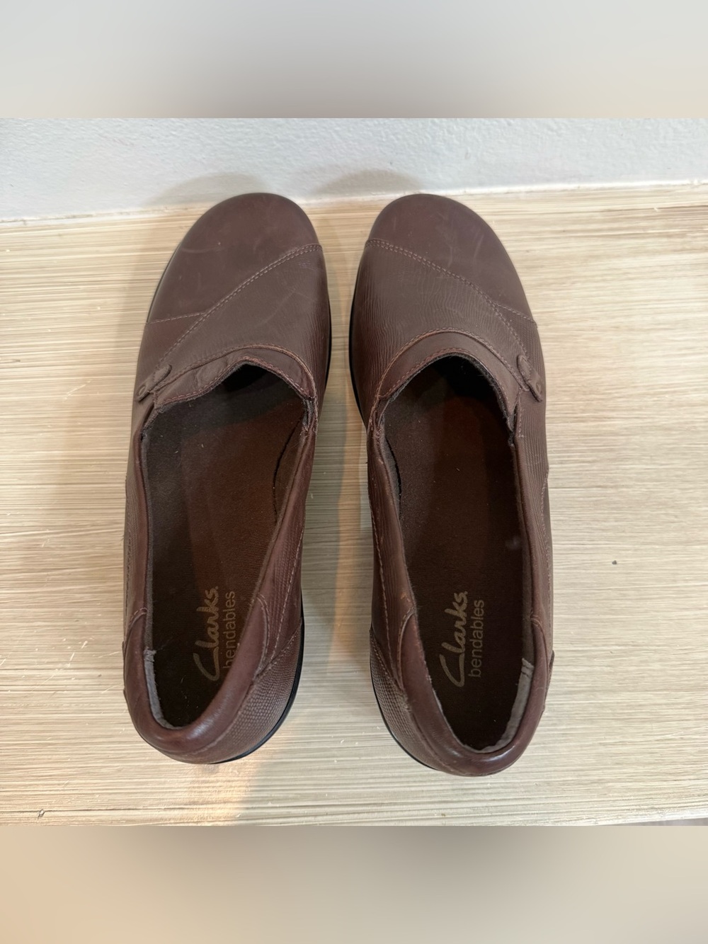Clarks Women's Brown Slip-On Comfort Loafers size 9 - Picture 2 of 7